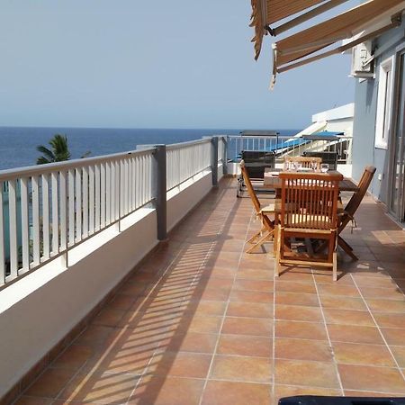 Atico Con Vistas Al Mar Apartment Puerto De Naos Bagian luar foto